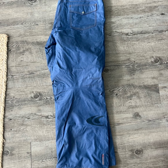 Salomon ski/snowboard pants - Picture 3 of 5